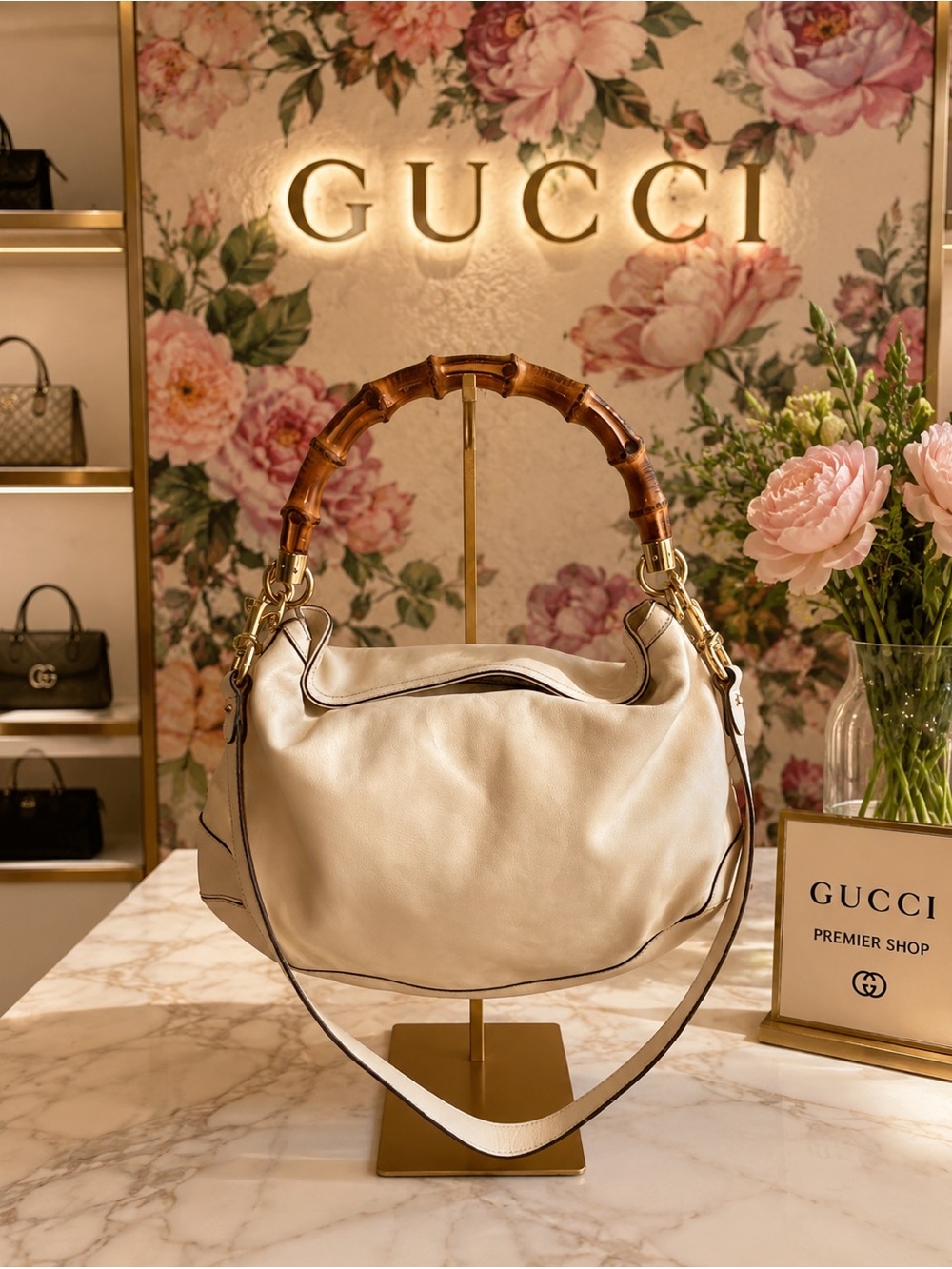 Gucci Cream  off white Leather Bamboo-Handle Hobo Bag 1990’s